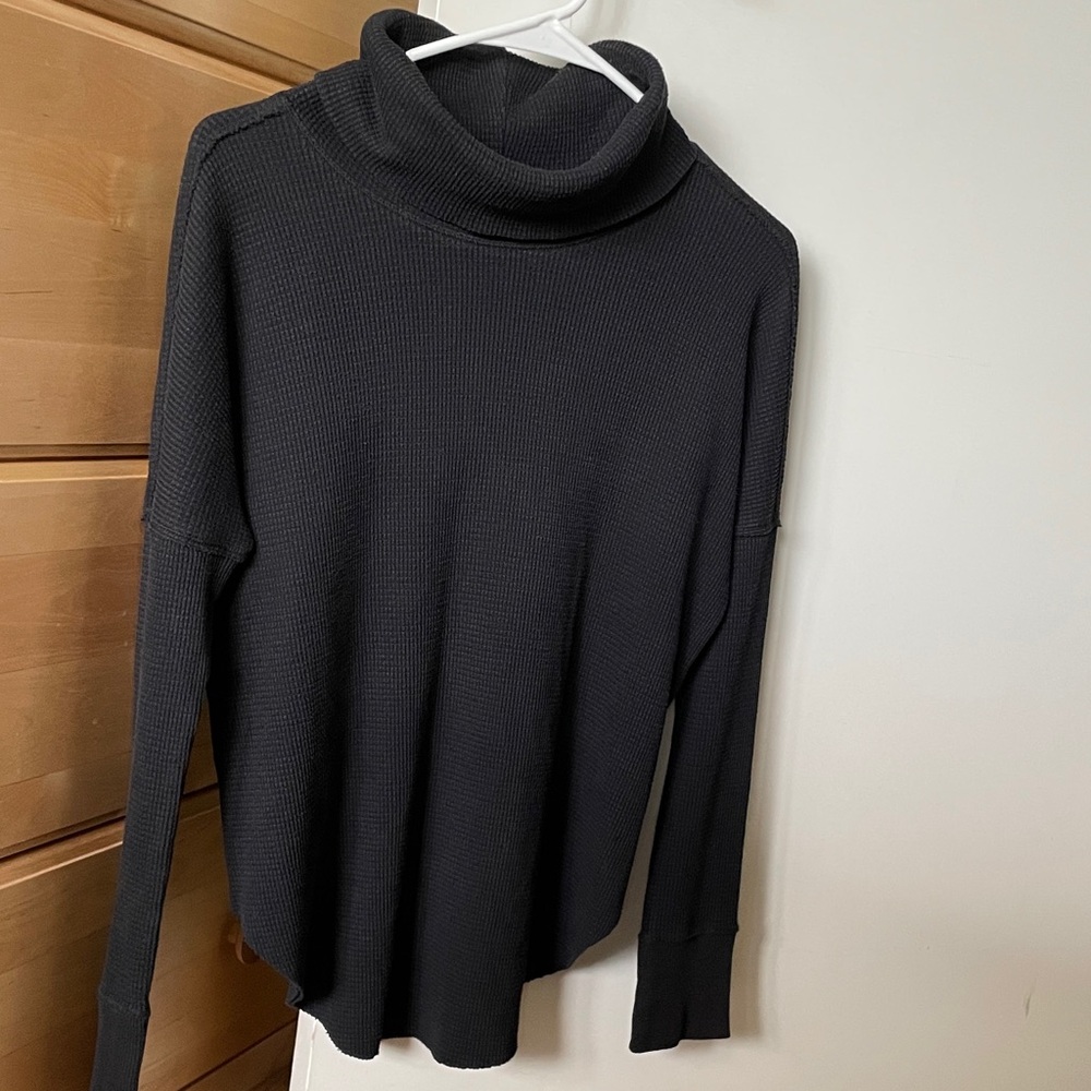 💫TNA Black Cowl Neck / Turtle Neck Shirt XS